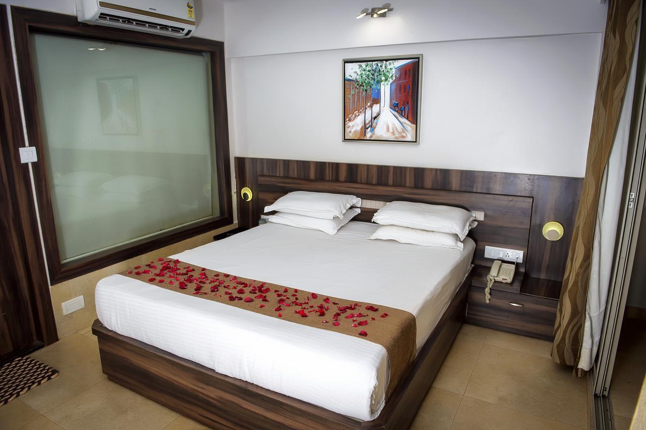 Adamo The Resort Matheran Eksteriør bilde
