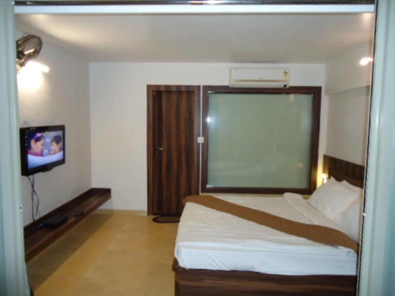 Adamo The Resort Matheran Eksteriør bilde